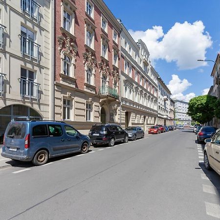 The Opera Apartment Grzegorzki Arianska 4 By Noclegi Renters Cracovia Esterno foto