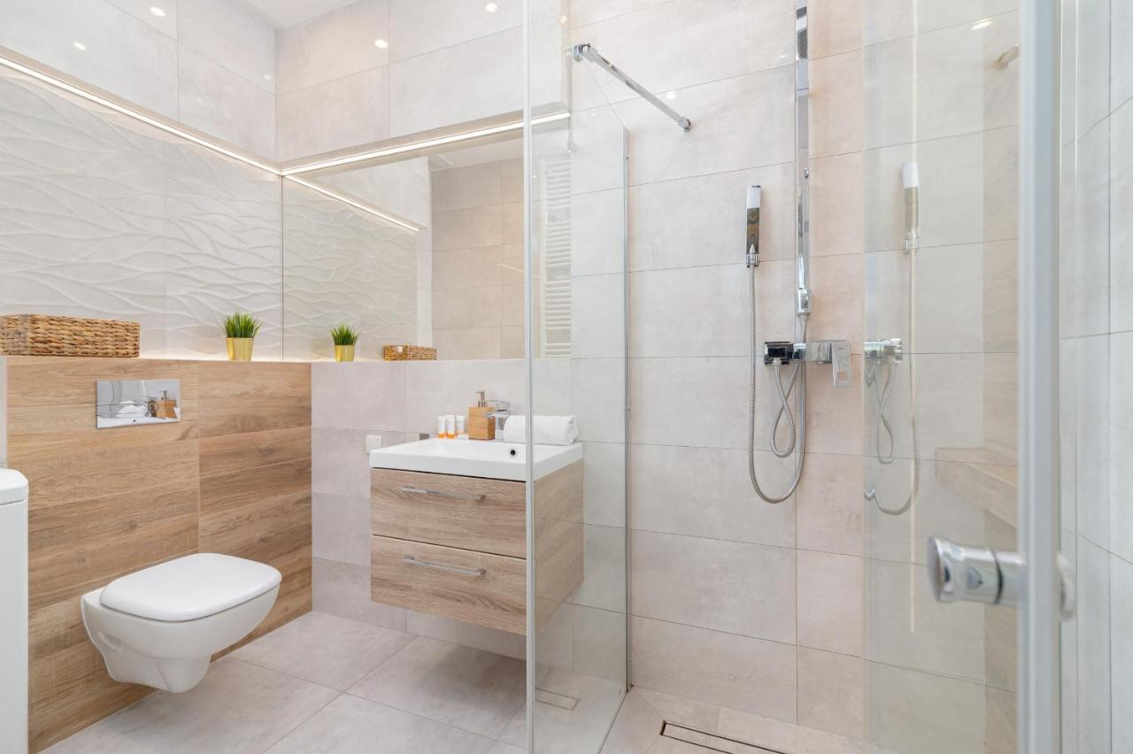 The Opera Apartment Grzegorzki Arianska 4 By Noclegi Renters Cracovia Esterno foto